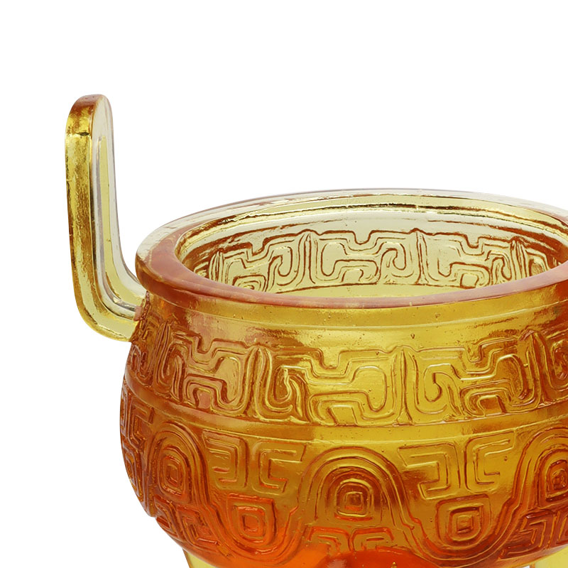 Arany színű mázas állvány díszek