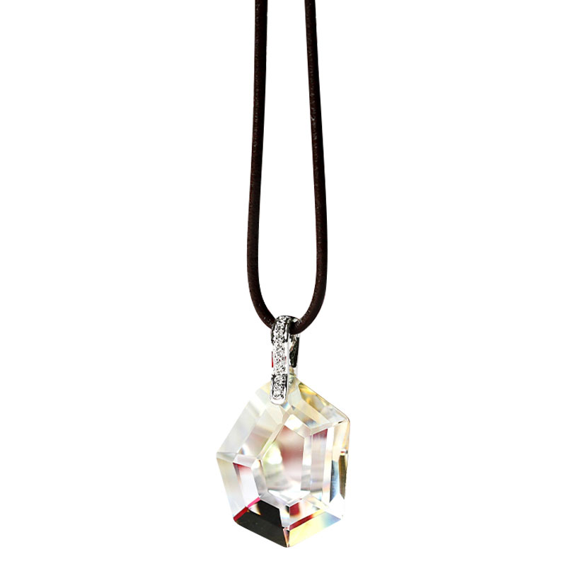 Ezüst színű nyaklánc, üveg medálmintás rögzítéssel