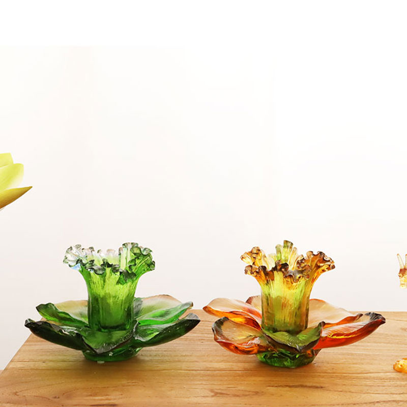 Üvegszirom alakú gyertyatartó