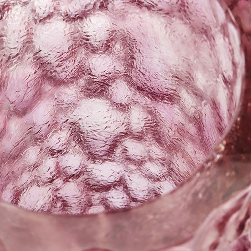 Kavicsos textúrájú lila rózsaszín üvegváza