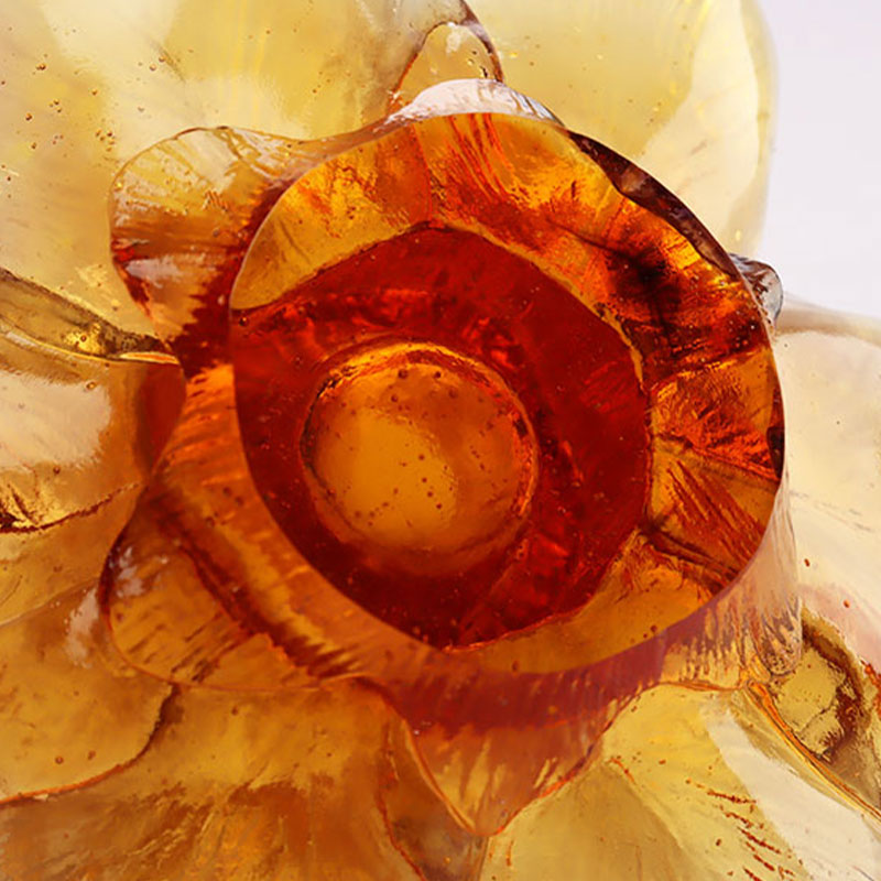 Üvegszirom alakú gyertyatartó