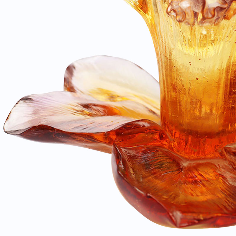 Üvegszirom alakú gyertyatartó