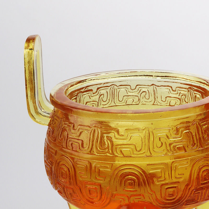 Arany színű mázas állvány díszek